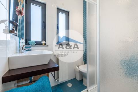 Apartamento T4 Duplex com Vista Mar a 50 metros da Praia – Pedra do Ouro