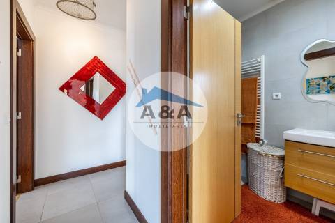 Apartamento T4 Duplex com Vista Mar a 50 metros da Praia – Pedra do Ouro