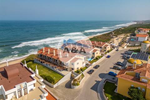 Apartamento T4 Duplex com Vista Mar a 50 metros da Praia – Pedra do Ouro