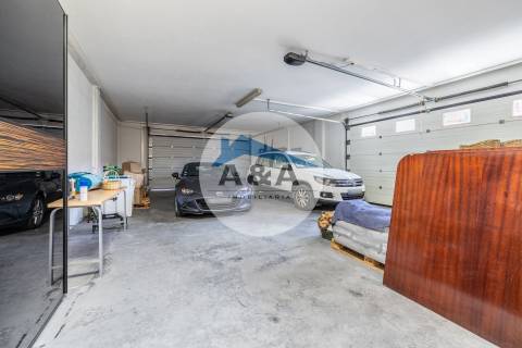 Exclusiva Propriedade de Luxo com Áreas Generosas e Próxima das Praias