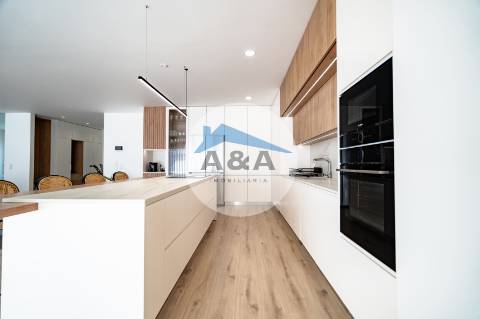 Viva de forma inteligente e eficiente em termos energéticos com aquecimento solar e piso radiante