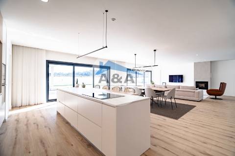 Viva de forma inteligente e eficiente em termos energéticos com aquecimento solar e piso radiante