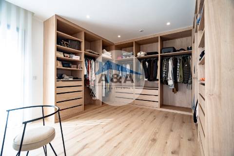 Viva de forma inteligente e eficiente em termos energéticos com aquecimento solar e piso radiante