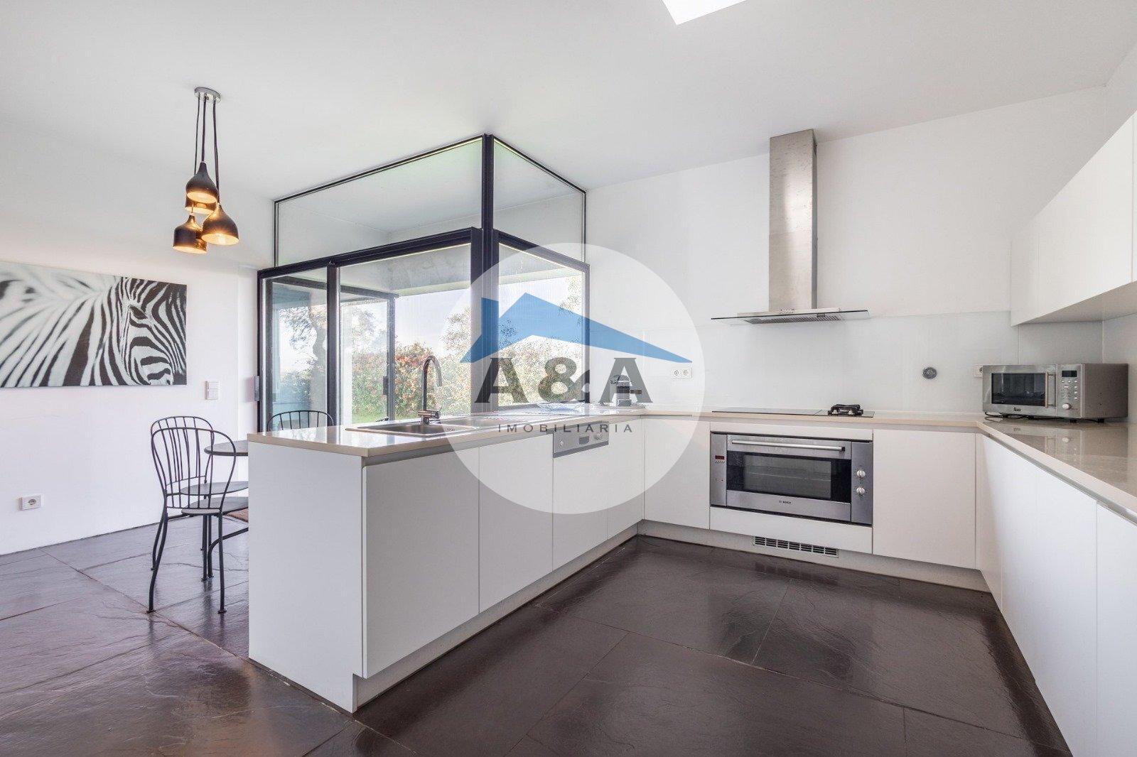 Villa Exclusiva de Arquitetura Contemporânea inserida na Natureza do Bom Sucesso Resort