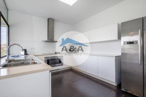 Villa Exclusiva de Arquitetura Contemporânea inserida na Natureza do Bom Sucesso Resort