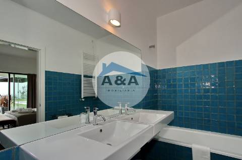 Villa Exclusiva de Arquitetura Contemporânea inserida na Natureza do Bom Sucesso Resort