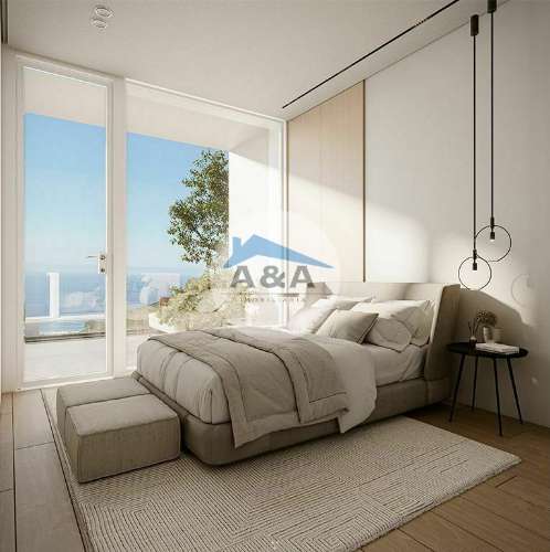 Villa com Piscina e Vista Mar na Praia da Nazaré