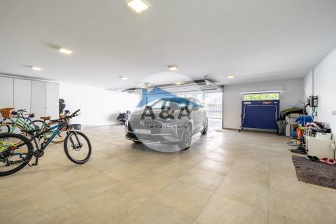 Moradia Térrea T5 Exclusiva a poucos minutos de Leiria