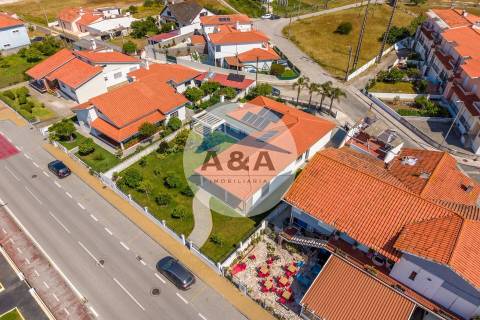 Moradia Térrea Semi-nova com Elevada Eficiência Energética a Apenas 2 Minutos da Praia da Vieira