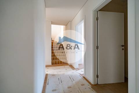 Moradia Contemporânea com Vista Mar em Buarcos – Figueira da Foz