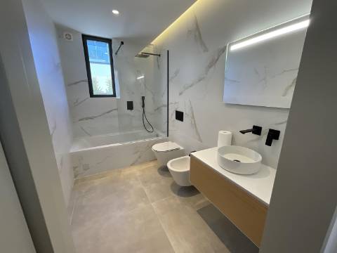 EXCELENTE MORADIA T3 COM PISCINA EM ALBUFEIRA