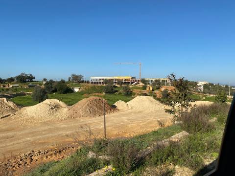 Herdade com Hotel Rural em construção em Albufeira