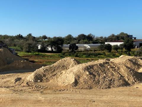 Herdade com Hotel Rural em construção em Albufeira