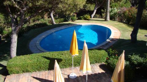 Casa térrea com piscina e vista maravilhosa sobre o mar