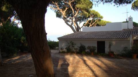Casa térrea com piscina e vista maravilhosa sobre o mar
