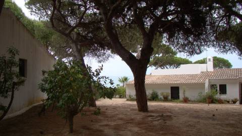 Casa térrea com piscina e vista maravilhosa sobre o mar