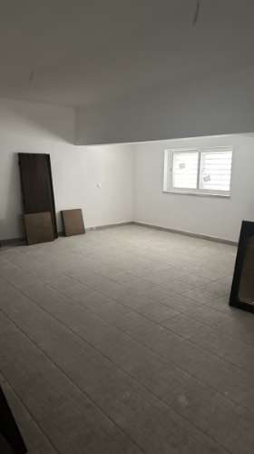 Moradia espaçosa com vista mar e marina