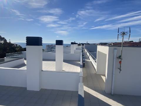 Luxuosa Penthouse com espetacular vista para o mar e praia