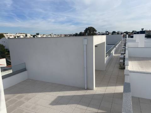 Luxuosa Penthouse com espetacular vista para o mar e praia