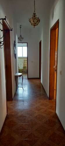 MORADIA DE CAMPO COM GARAGEM