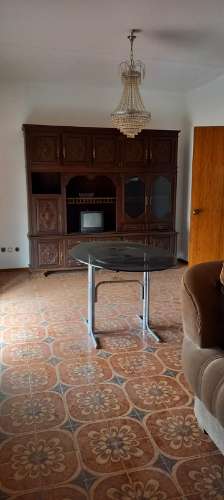 MORADIA DE CAMPO COM GARAGEM