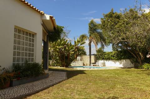 Ampla moradia no campo muito bonita em Albufeira