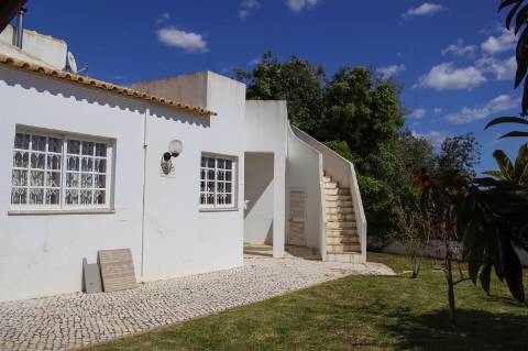 Ampla moradia no campo muito bonita em Albufeira