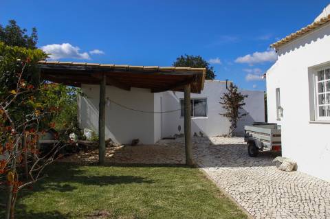 Ampla moradia no campo muito bonita em Albufeira