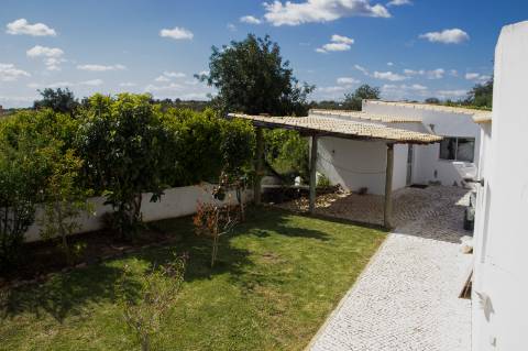 Ampla moradia no campo muito bonita em Albufeira