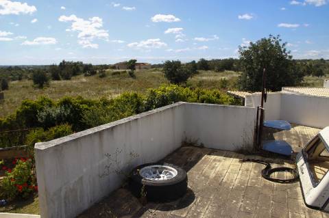 Ampla moradia no campo muito bonita em Albufeira