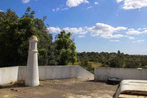 Ampla moradia no campo muito bonita em Albufeira