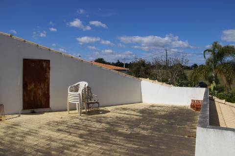 Ampla moradia no campo muito bonita em Albufeira