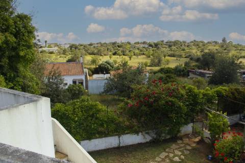 Ampla moradia no campo muito bonita em Albufeira