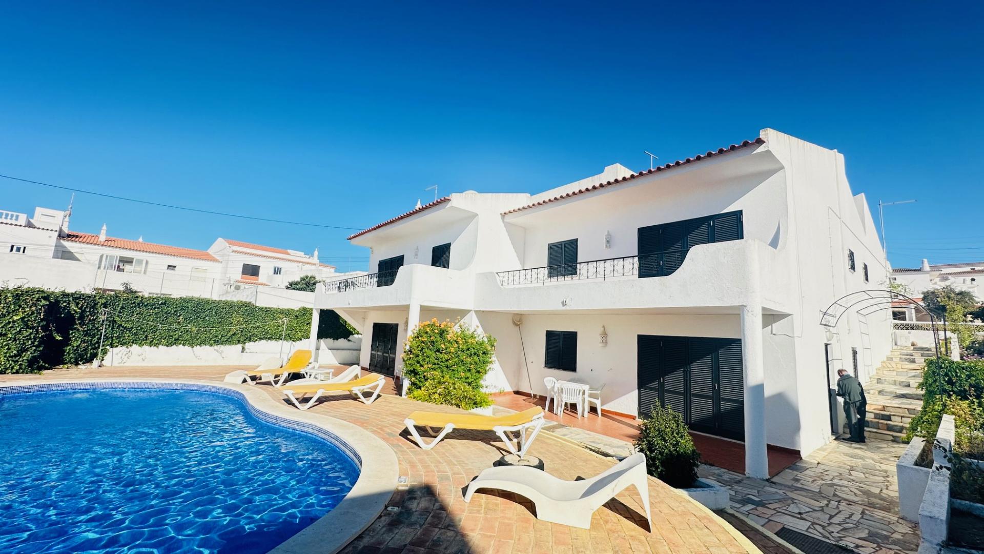 Prédio em Albufeira- Oportunidade de Investimento