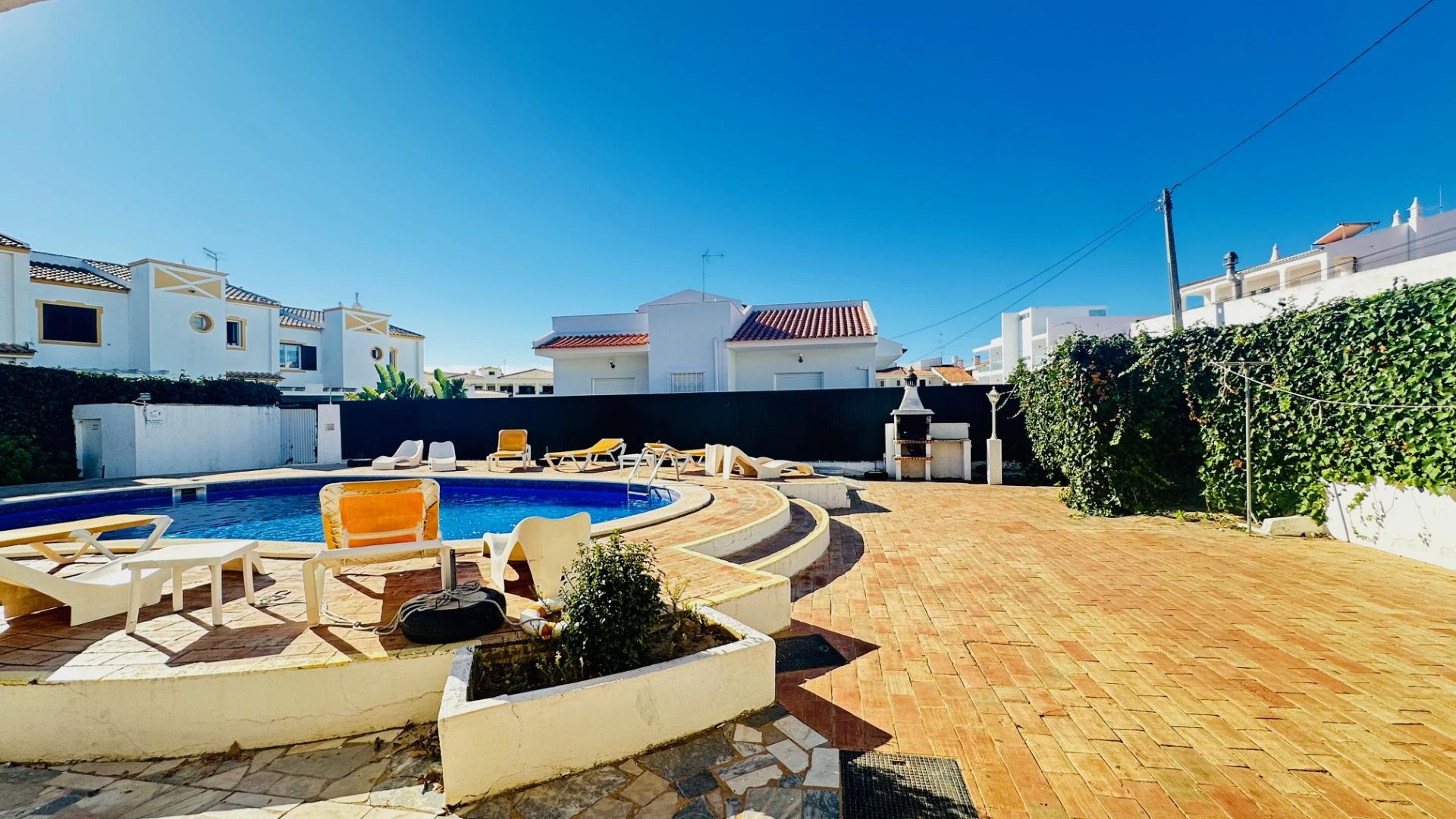 Prédio em Albufeira- Oportunidade de Investimento