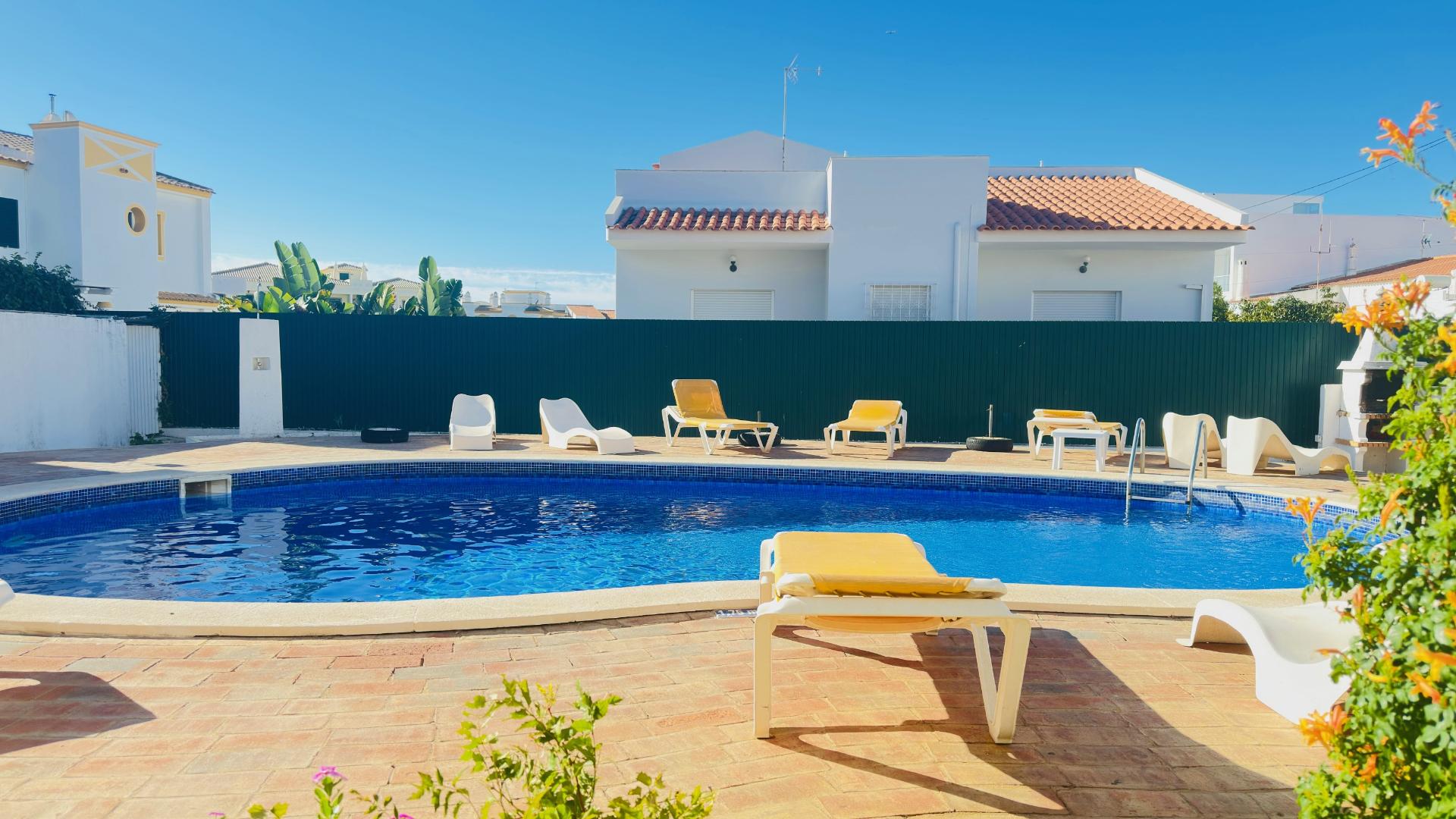 Prédio em Albufeira- Oportunidade de Investimento