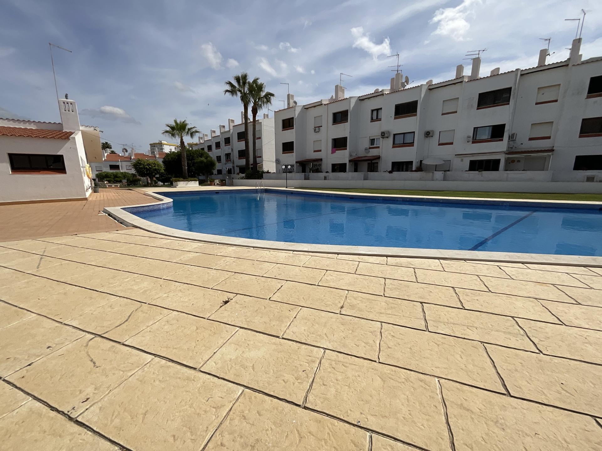 Apartamento Duplex T2 +1 com piscina