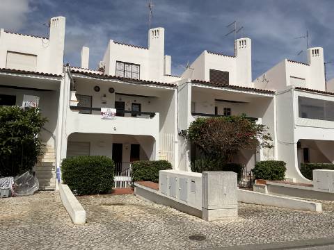 Apartamento Duplex T2 +1 com piscina