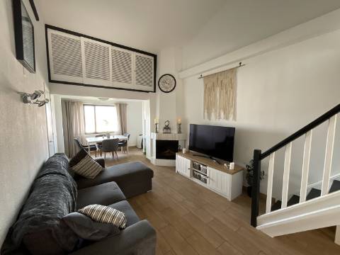 Apartamento Duplex T2 +1 com piscina