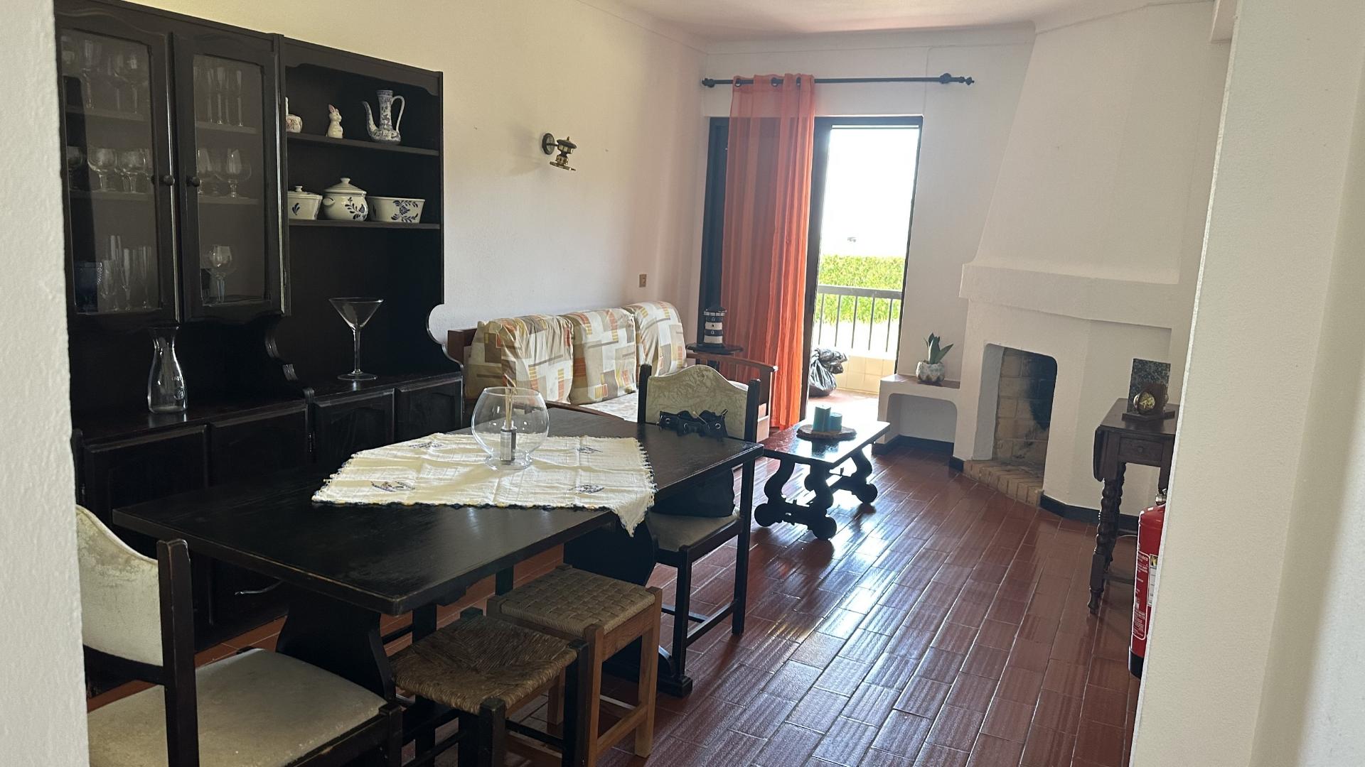 Apartamento T2 a escassos metros da praia do Forte de S. João em Albufeira