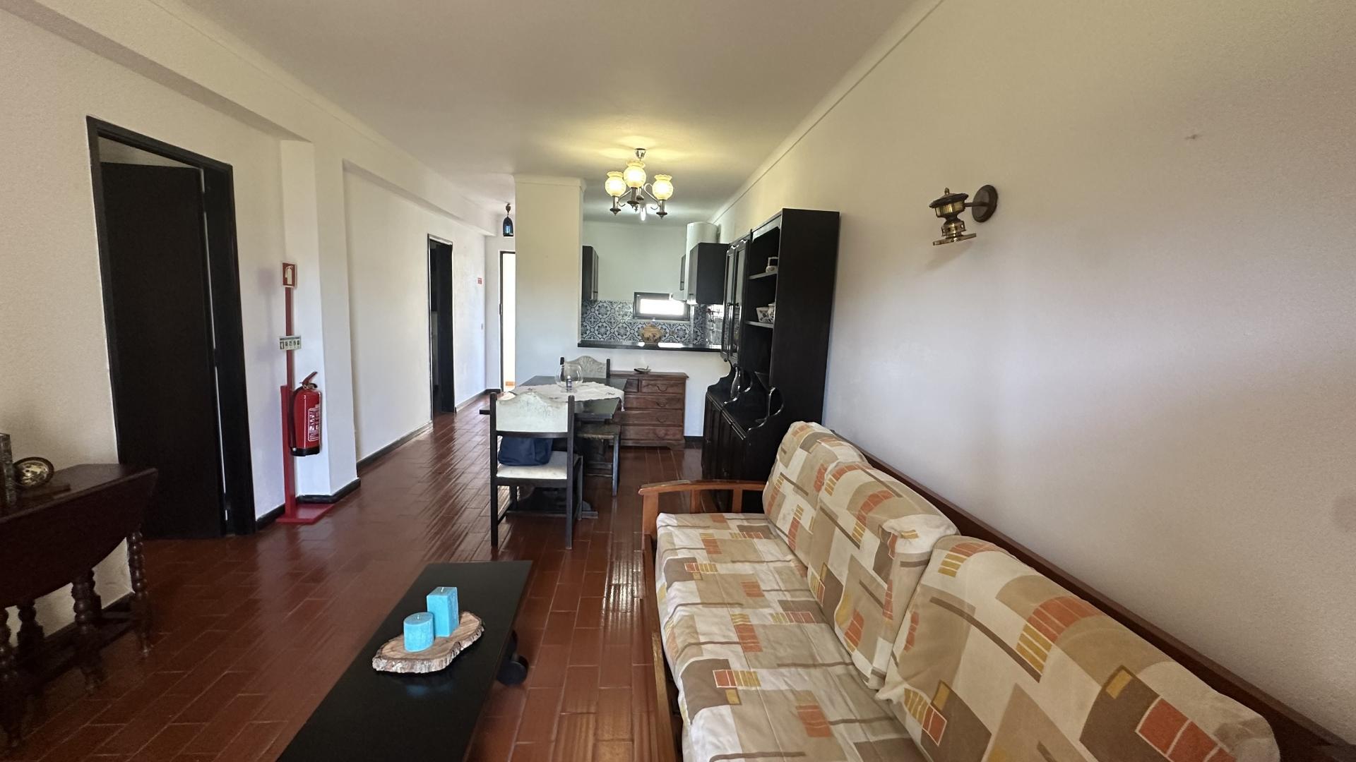 Apartamento T2 a escassos metros da praia do Forte de S. João em Albufeira