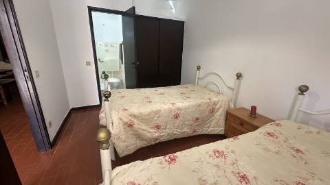 Apartamento T2 a escassos metros da praia do Forte de S. João em Albufeira