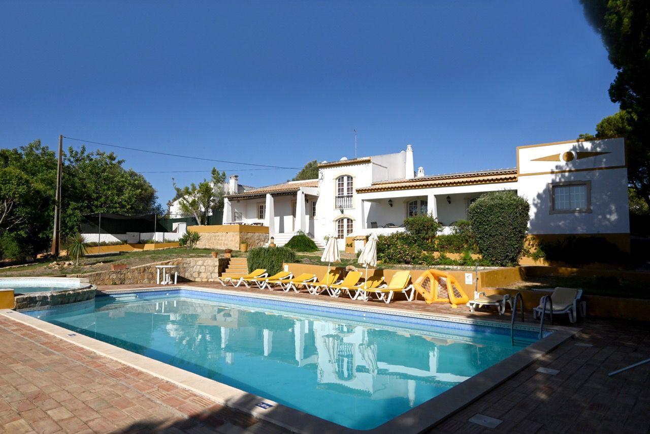 moradia T5 com piscina