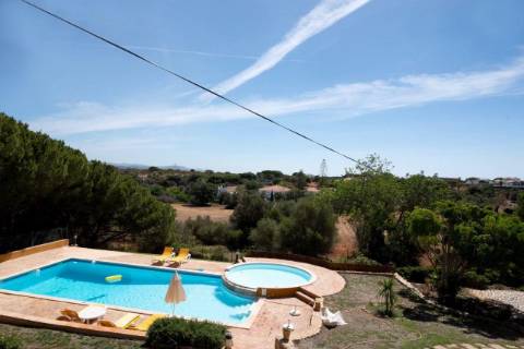 moradia T5 com piscina