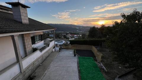 Moradia T4 Venda em Sendim,Felgueiras