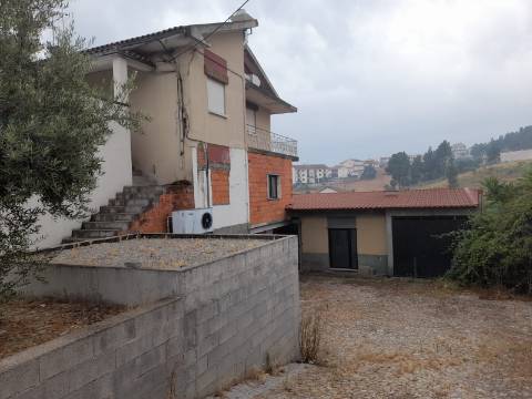 Prédio T4 Venda em Mirandela,Mirandela