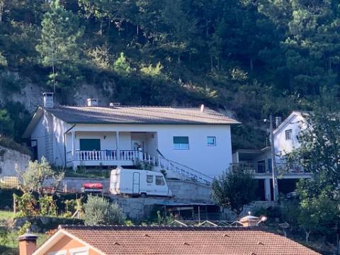 Moradia T3 Venda em Reriz e Gafanhão,Castro Daire