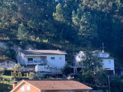 Moradia T3 Venda em Reriz e Gafanhão,Castro Daire