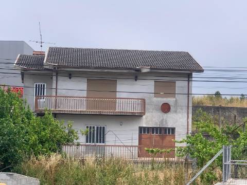 Moradia T4 Venda em Vila Boa de Quires e Maureles,Marco de Canaveses