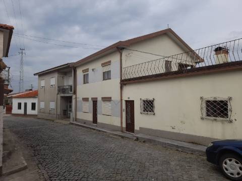 Moradia T4 Venda em Macieira da Maia,Vila do Conde
